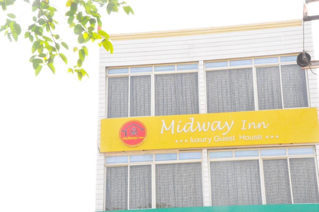 Midway Inn ブバネーシュワル エクステリア 写真